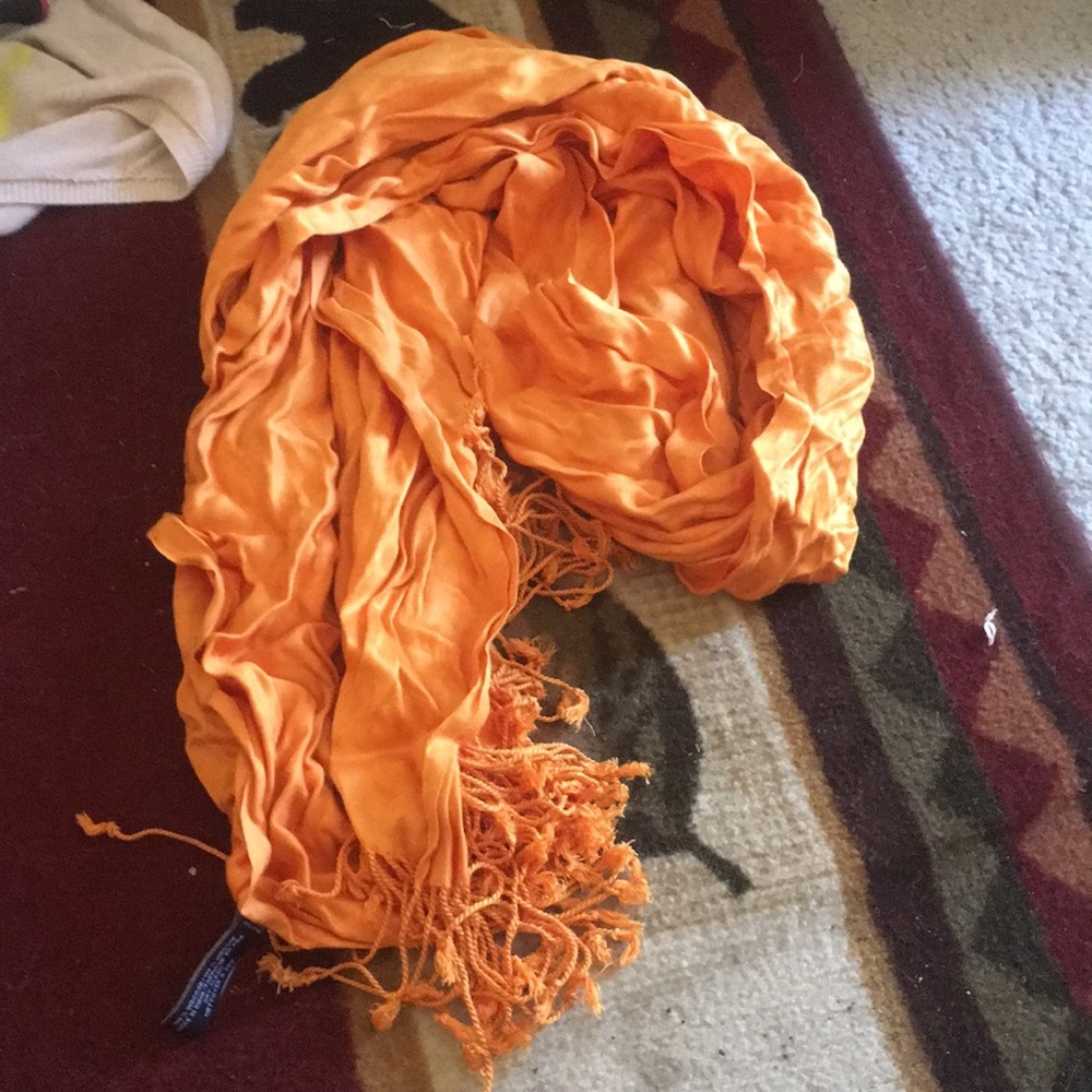 Jones New York scarf